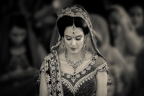 Bride during cerermony - VKP Photography