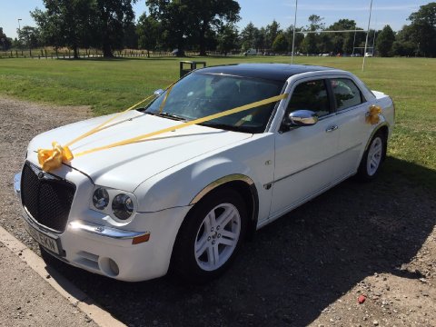 Baby Bentley Chrysler 300C - Price Wedding Cars